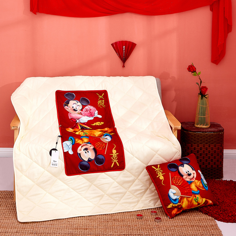 迪士尼&middot;3D幻彩抱枕被 (吉祥如意版）  红色  
