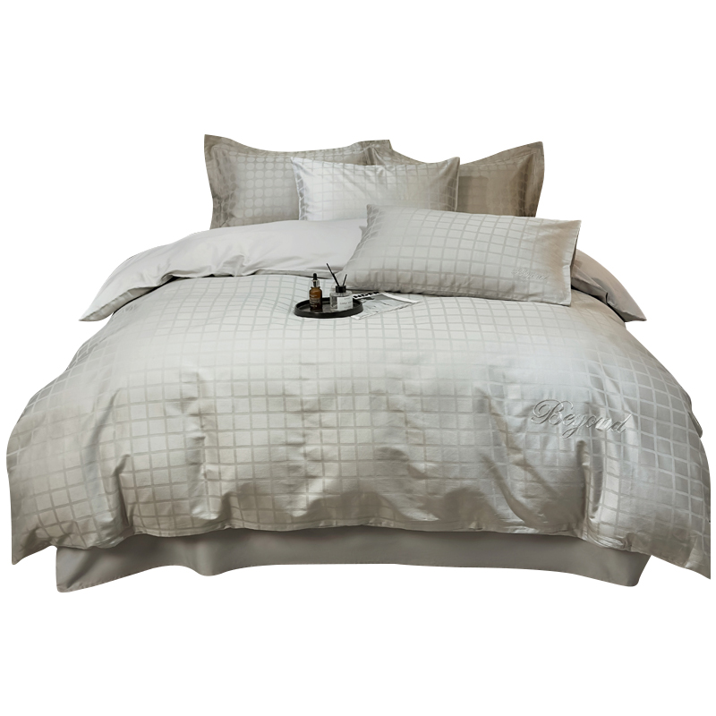 三极&nbsp;TP2752&nbsp;60支全棉提花刺绣飞边四件套 单位：套 晨白格 适用于2米床