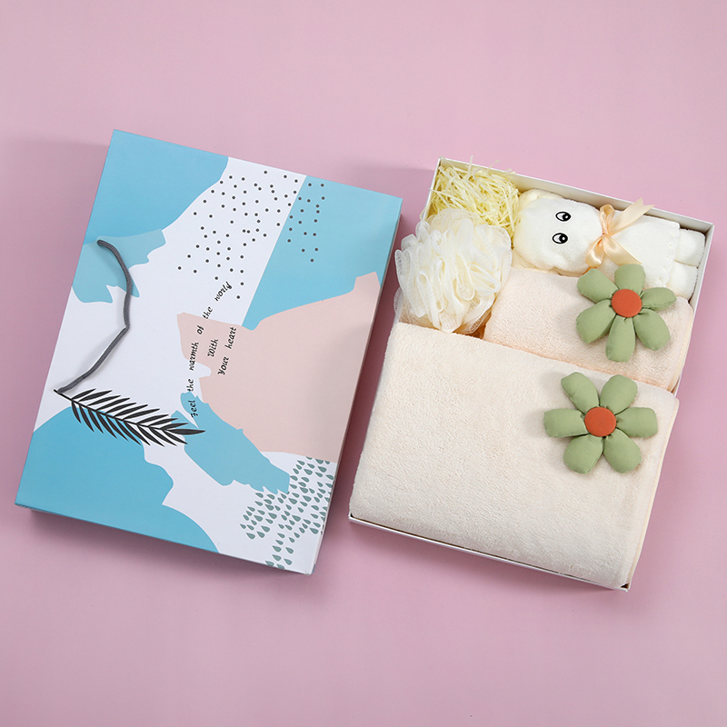 UOMI 优小花-6 微米纱浴巾小花毛巾小熊毛巾浴球四件套礼盒  （单位：套） 混色随机