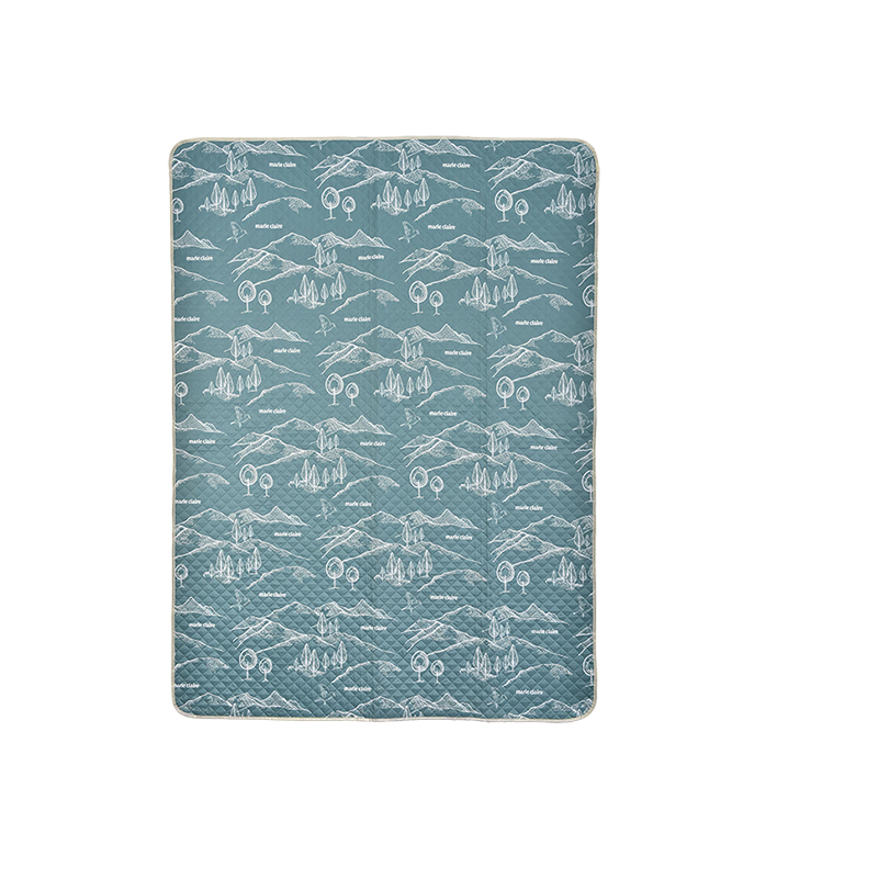 marie claire（嘉人）超声波野餐垫 山野绿（展开尺寸：145*200cm）