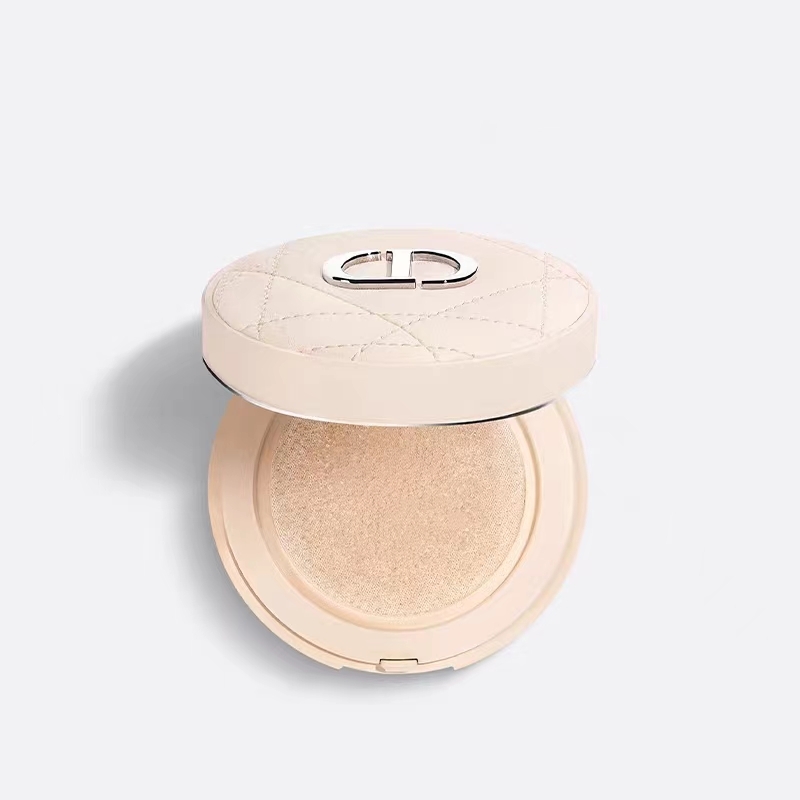 克里斯汀迪奥凝脂恒久气垫蜜粉（浅米）10g 粉色