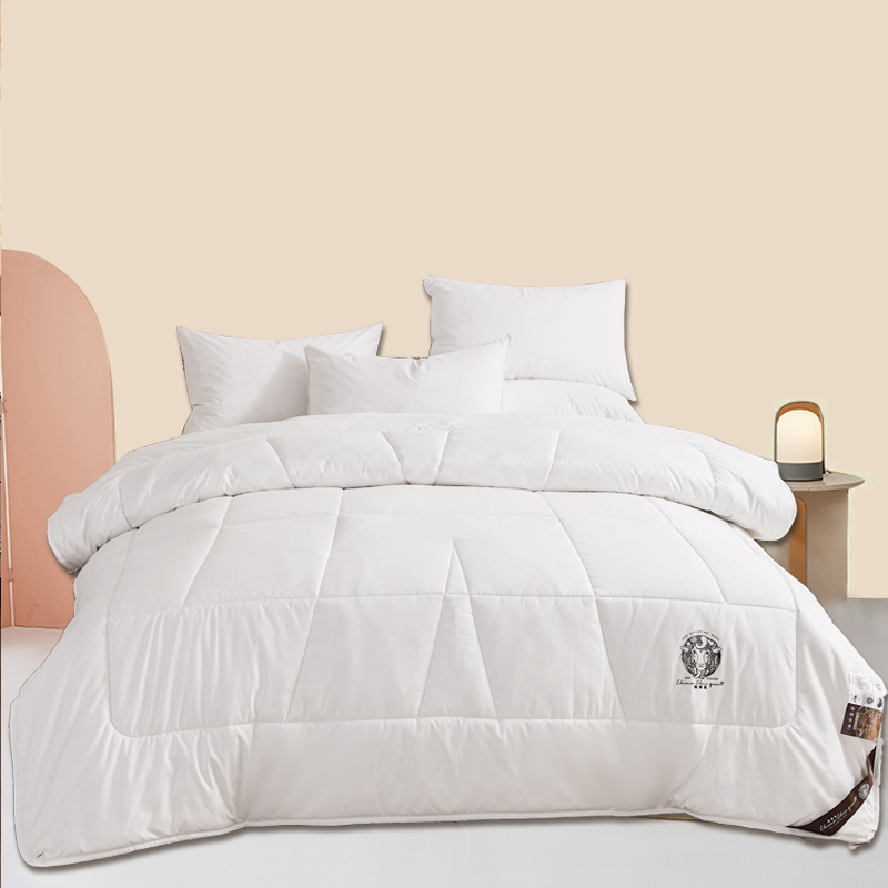 Cmierf Kuect （中国CK）潮羊気羊毛四季被 CK-JF09166单位：袋 白色