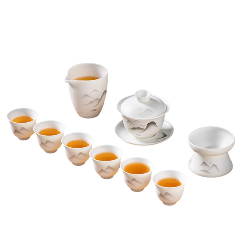 金镶玉  吕承明手绘水墨山水套装  单位：套 白色