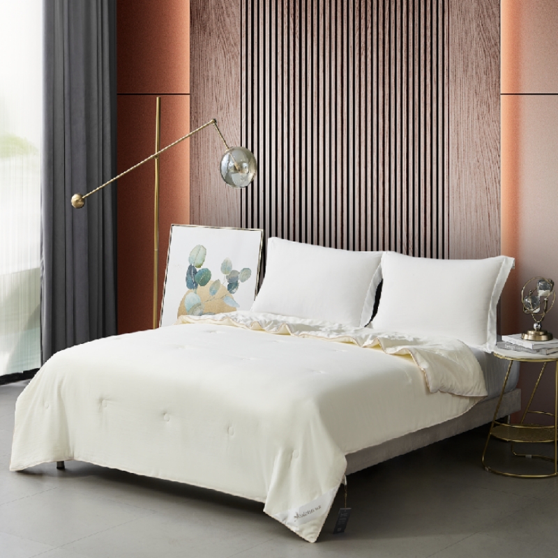 怡莲YL-231-1大豆暖绒被舒适柔软亲肤被1.5/1.8米双人床通用净填充1斤春秋款（单位：床） 米黄色 200*230CM