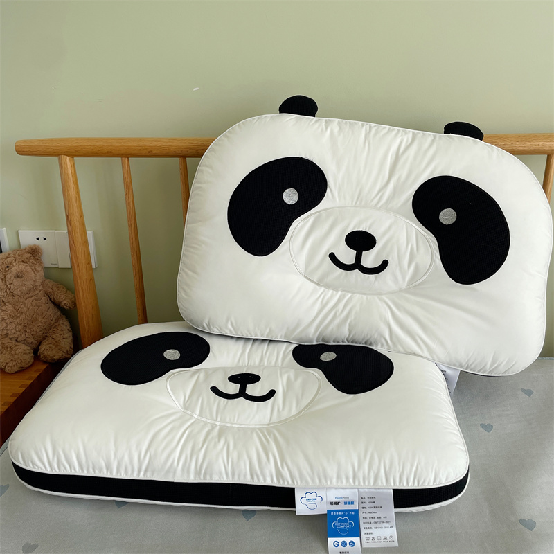 帛享家纺 纯棉卡通枕 单位（个）BXCXK-43801 小熊猫