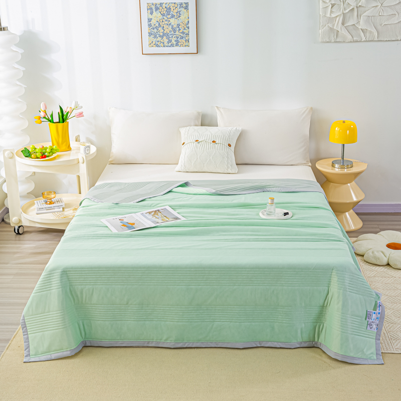 紫韵凉感丝抗菌爽肤被200*230CM（单位：床） 雾雨绿 200*230