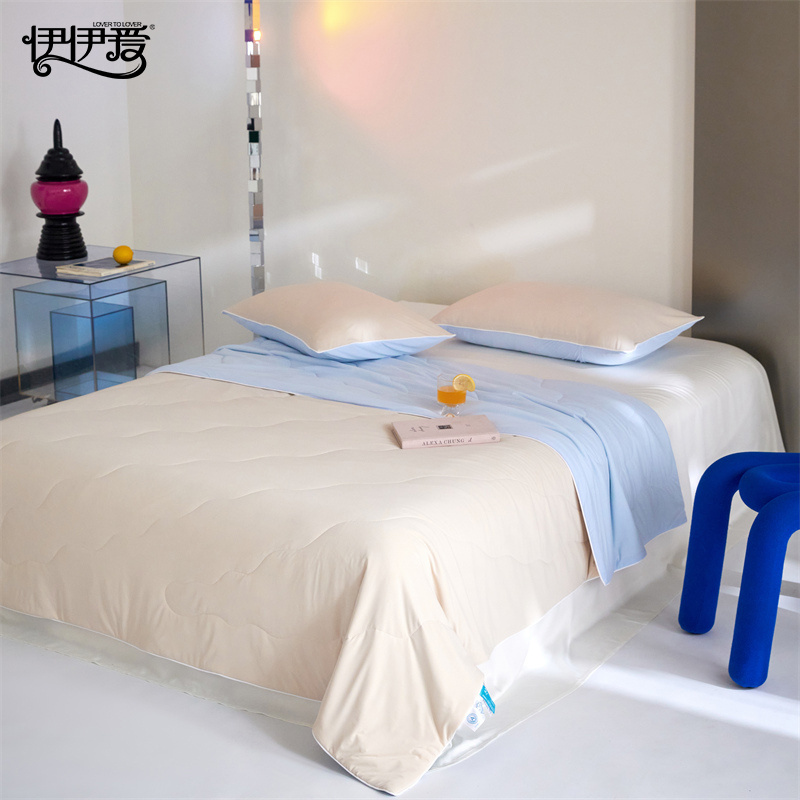 伊伊爱凉感锦氨大豆夏被200*230cm/3.8斤  BZ0TDC2401167（条） 嫩粉＋典雅蓝