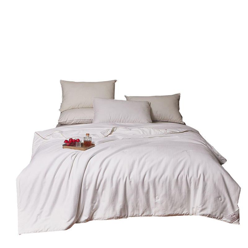 恒源祥流萤冰沁蚕丝被（单位：条）   200*230cm（填充500g）