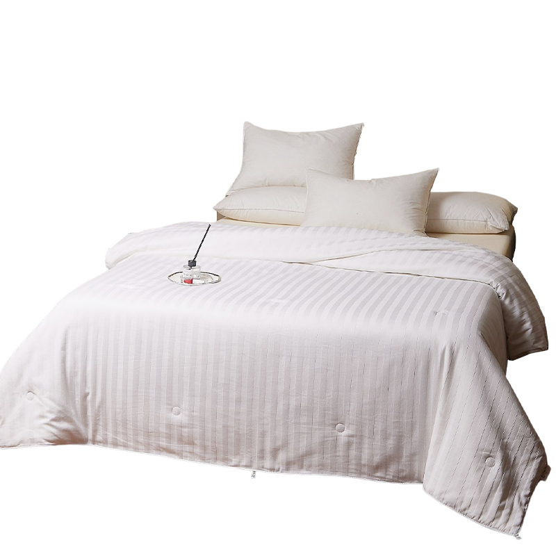 恒源祥素雅冰沁蚕丝被（单位：条）   200*230cm（填充1500g）