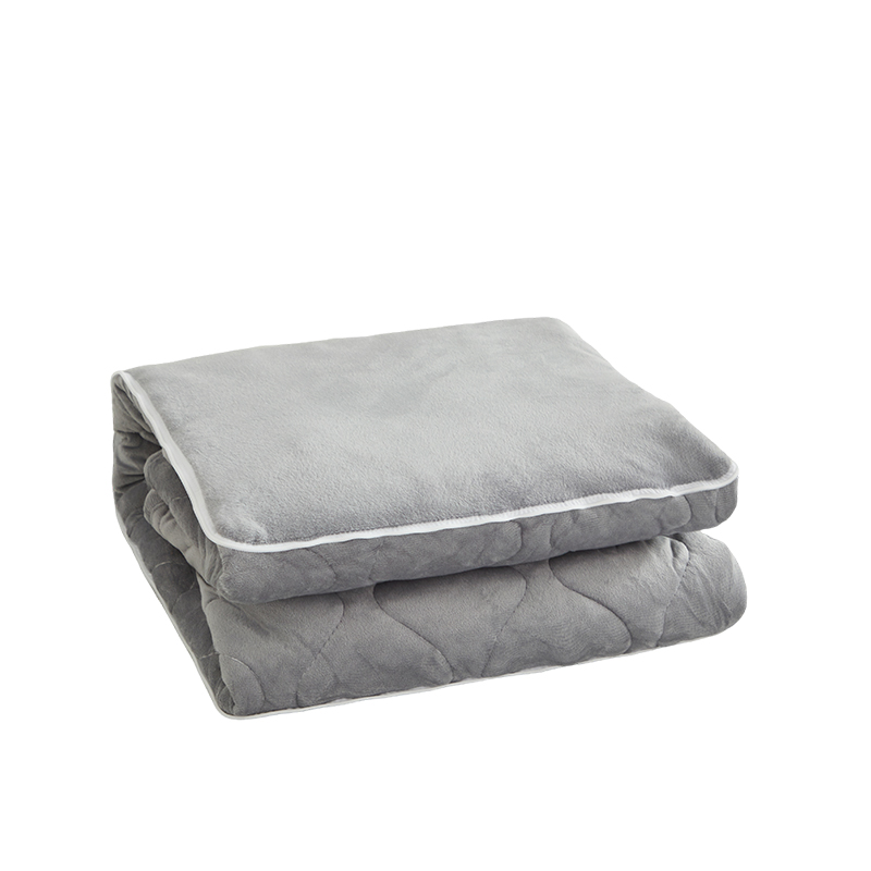 恒源祥酥肤绒靠垫被-大地灰HYX046ZX（单位：只）折叠40*40cm打开100*150cm  