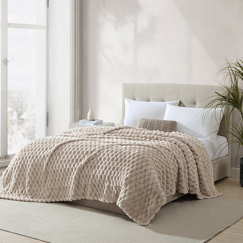 Beyond Kids/博洋宝贝 BYTZ312-180 撸猫手感龟背绒轻奢盖毯（单位：床） 图片色