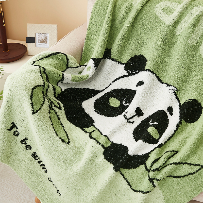 唐纳家纺（IDONAN）雪花绒提花毯-竹上萌友TN-BK24042规格：110*145CM（单位：条） 绿色