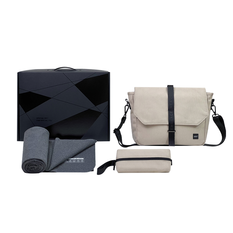 又见美物 EB3Z12 邮差包+数码包+披肩毯 轻松有型商务礼盒 睿卡其（单位：套）