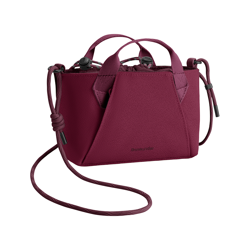 蕉下（beneunder） LC699 扩容后3.6L 轻便扩容迷你斜挎包 绛纱红（单位：个）