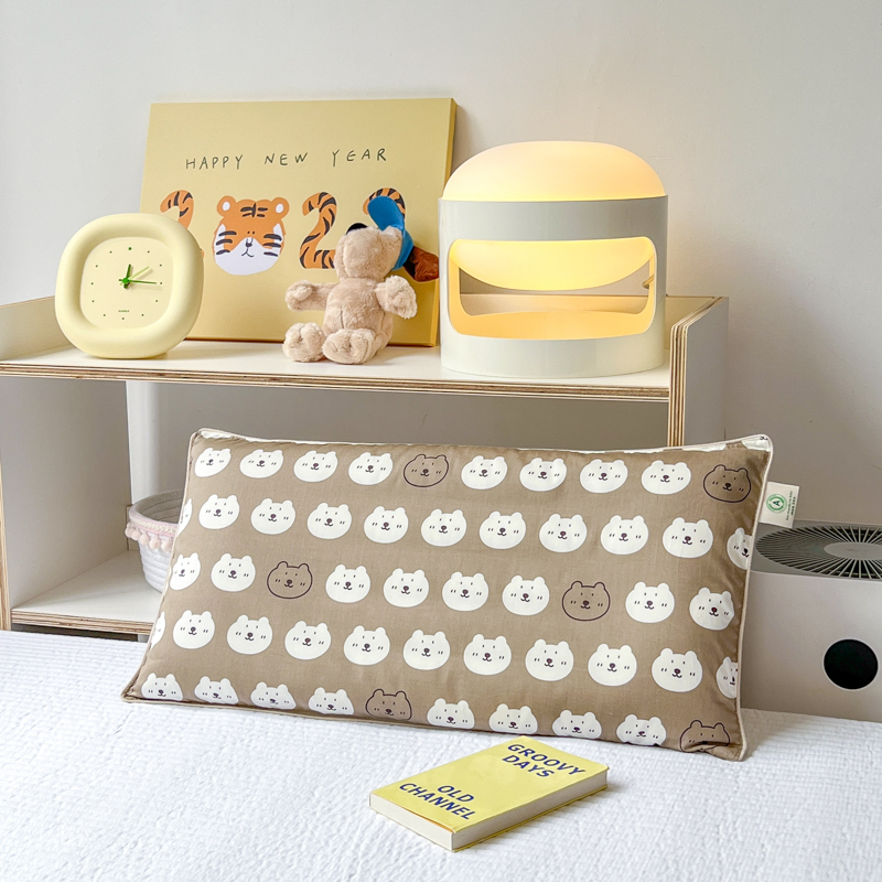 樵纪 A类60支贡缎长绒棉决明子儿童枕 熊仔很忙 30x60x5cm|适合3-7岁 咖色（单位：只）