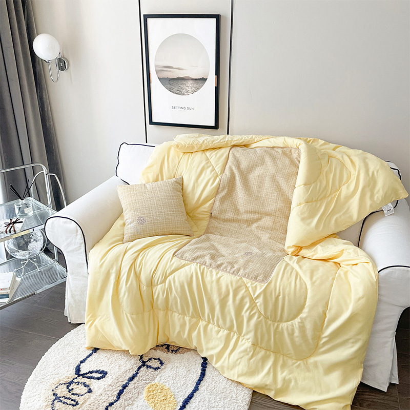 樵纪 小香风抱枕被 淡奶黄 40*40cm展开被子100*150cm 黄色（单位：只）