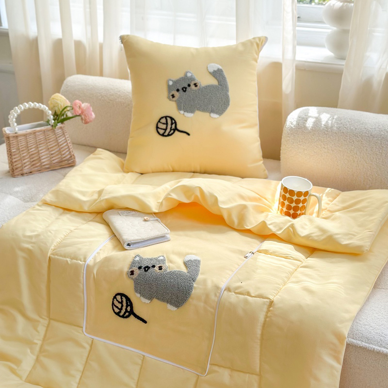 樵纪 咕噜咕噜刺绣抱枕被 小猫 40*40cm 展开被子100*150cm 黄色（单位：只）