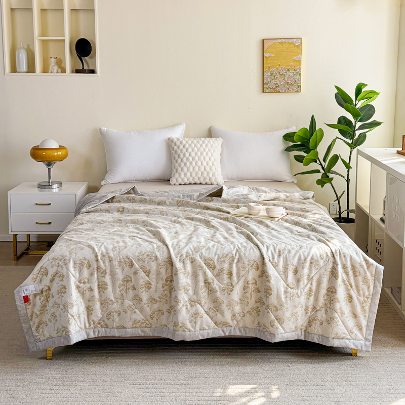 红蜻蜓（RED DRAGONFLY） 夏凉被-林幽静眠 HQT-XW6102 150*200cm 香槟色（单位：条）