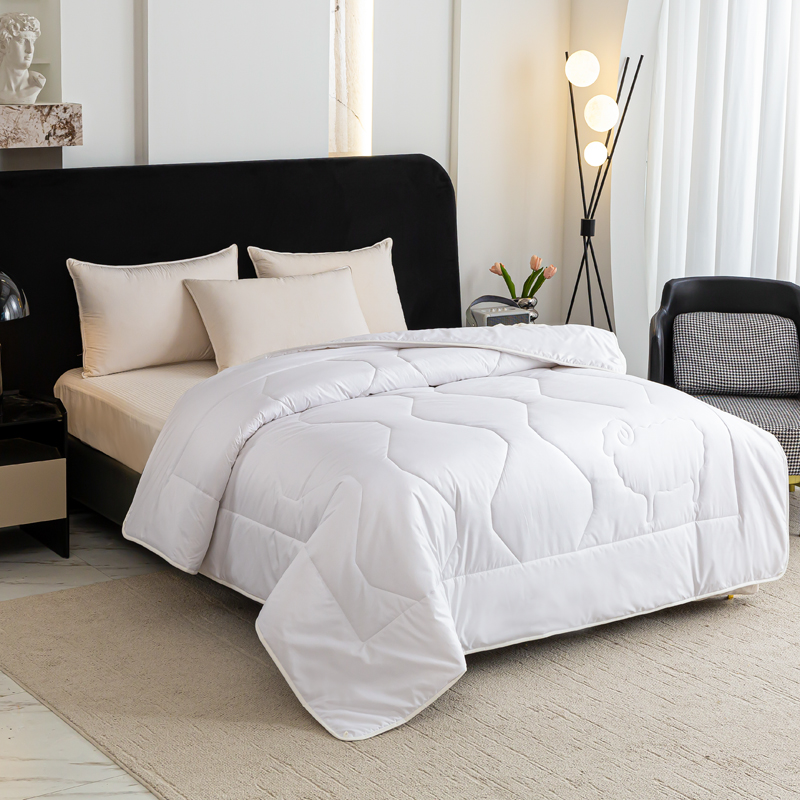 红蜻蜓（RED DRAGONFLY） 舒眠臻品羊毛春秋被 HQT-YM6601A 200*230cm 白色（单位：条）