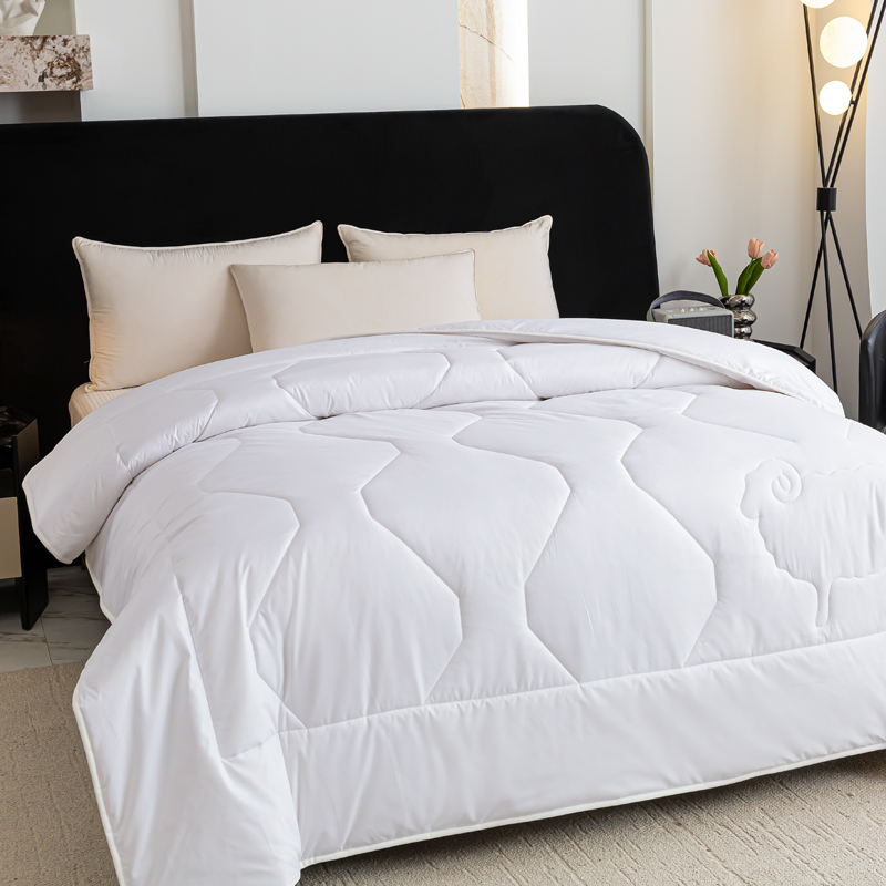 红蜻蜓（RED DRAGONFLY） 舒眠臻品羊毛冬被 HQT-YM6601B 200*230cm 白色（单位：条）