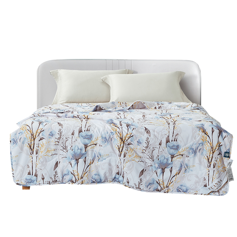 富安娜 微风拂语印花抗菌被 (订制品) 713102056 152*210cm 混色（单位：条）