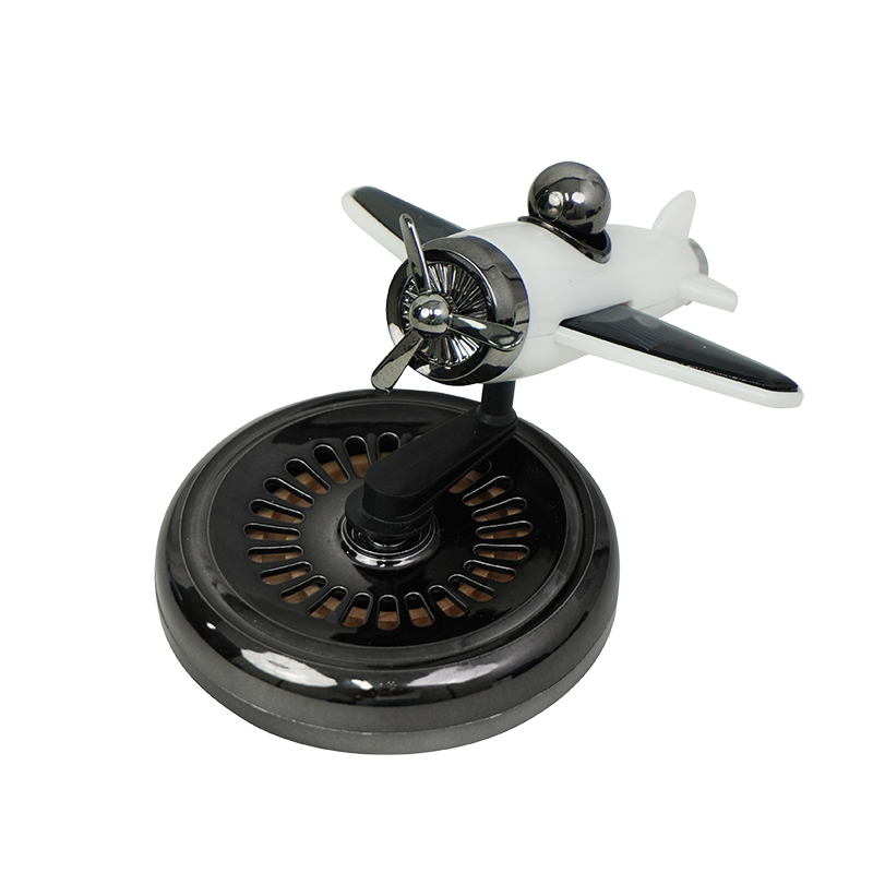 美旅（Auto Travel） 旋转飞机摆件车载香薰 AT-8005 幽香茉莉 5ml 白色（单位：个）