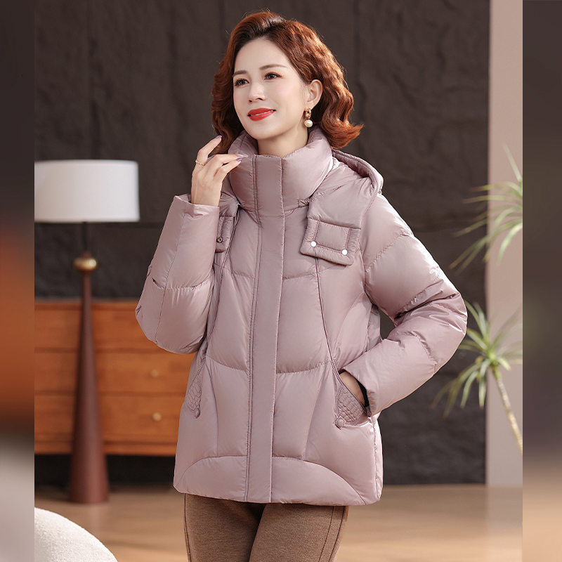 丰讯 冬季韩版休闲妈妈装短款立领连帽保暖羽绒服外套中年女装 FXYL2587 L 175 藕粉色（单位：件）